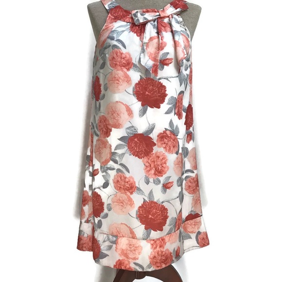 H&M Dresses & Skirts - H&M  Dress Floral Sleeveless Women’s size 8